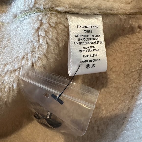 Astr The Label Revolve Francine Faux Leather Shearling Jacket‎ Size Large - Picture 5 of 11